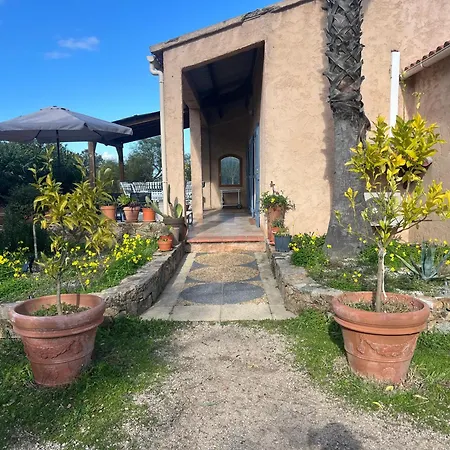 Prázdninový dům Maison De Avec Grand Jardin Et 3 *