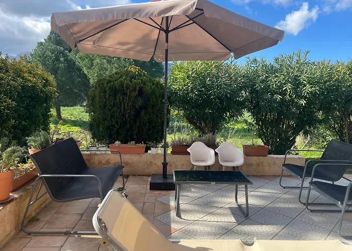 Maison De Avec Grand Jardin Et 3 Calvi (Corsica)